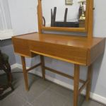 691 4104 DRESSING TABLE